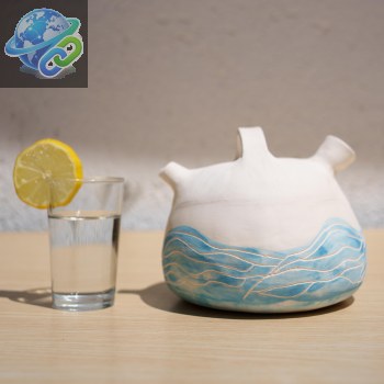 Carafe à eau en céramique artisanale, collection limitée 2026